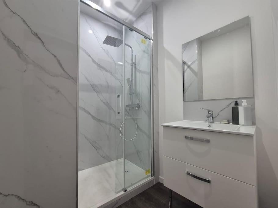 #L'Entracte# Thiers# Centre# Appartement Buitenkant foto