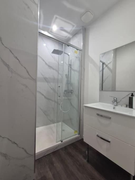 #L'Entracte# Thiers# Centre# Appartement Buitenkant foto